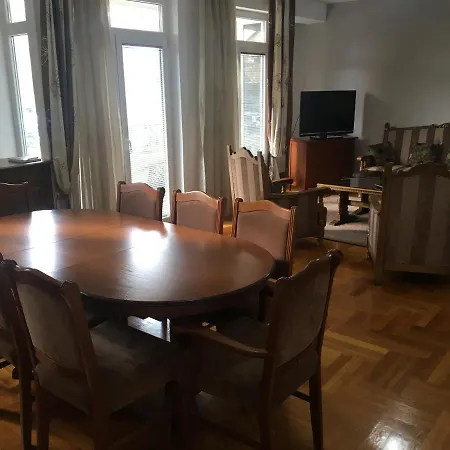 Vik House *